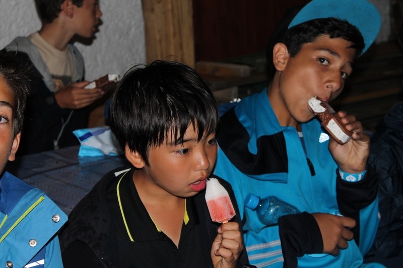 Village Camps International Summer Camp Leysin, Switzerland 2025-08-09 https://www.villagecamps.com/journals_admin/images/683-16-hike (24).jpg